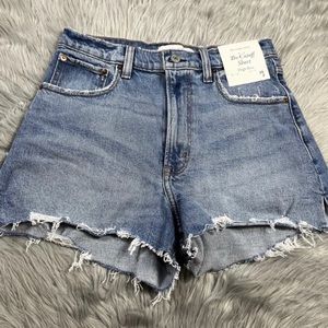 Abercrombie & Fitch The Cutoff Short High Rise Distressed Size 26